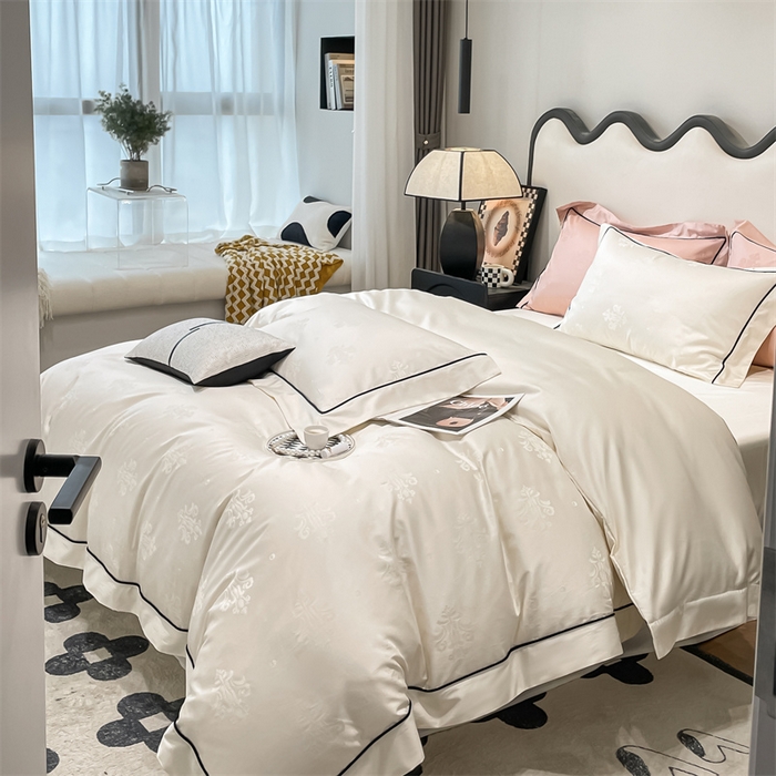 91家纺网 家纺一手货源 找家纺 慕色 2023新款A类100s长绒棉提花卡尔系列四件套 卡尔-奶昔白