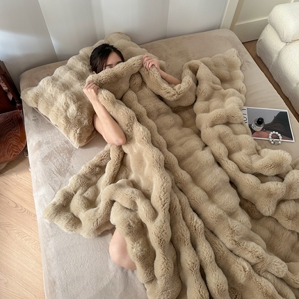 91家纺网 家纺一手货源 找家纺 （总）满座家居 2025新款托卡斯皮草毯托卡斯大兔毛绒毯