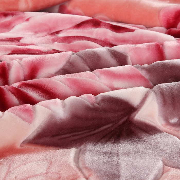 91家纺网 家纺一手货源 找家纺 新月家纺（锦威郎） 2023新款雕花数码印花月光毯 1124铁锈红