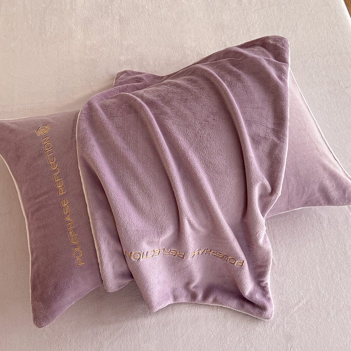 91家纺网 家纺一手货源 找家纺 澳梵 2023新款轻奢风牛奶绒刺绣四件套 浪漫紫