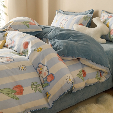 91家纺网 家纺一手货源 找家纺 总红粉佳人新款小清新卡通贝壳边三角针棉加绒单被套