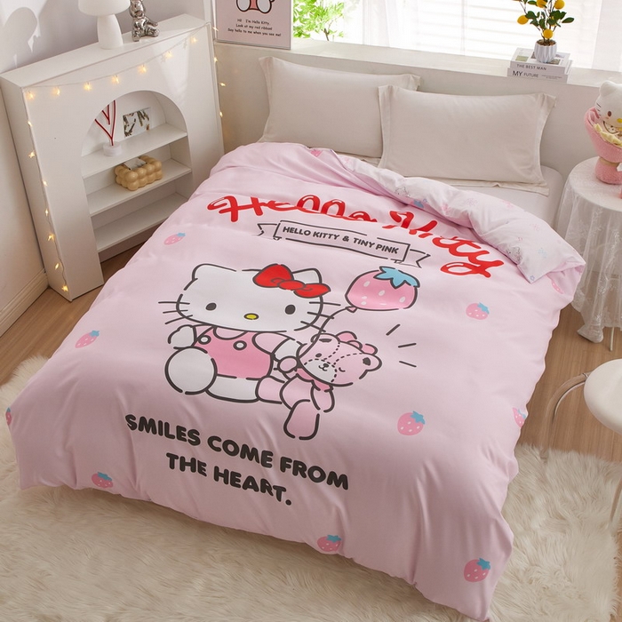 91家纺网 家纺一手货源 找家纺 蘭菲2023新款全棉印染三丽鸥全棉大版卡通四件套-被套 草莓派