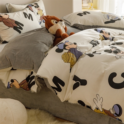 91家纺网 家纺一手货源 找家纺 总红粉佳人新款小清新卡通贝壳边三角针棉加绒单被套