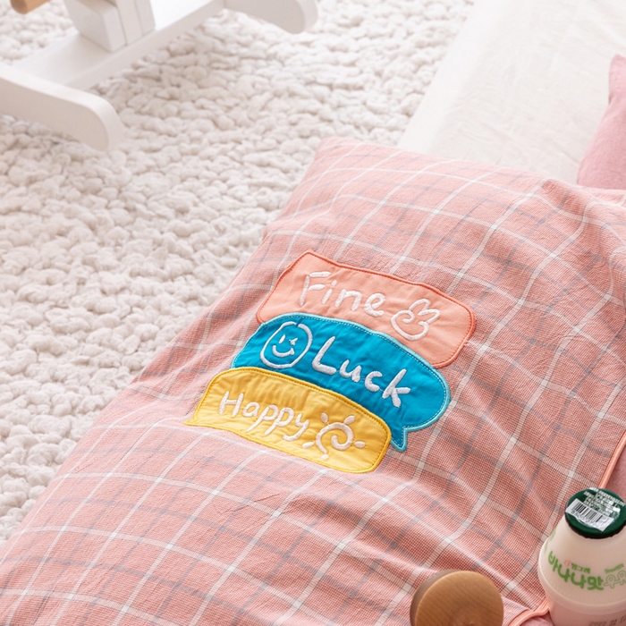 91家纺网 家纺一手货源 找家纺 喜多兔儿童家纺 2023新款小心动幼儿园三件套 豆沙色心动小蜜蜂