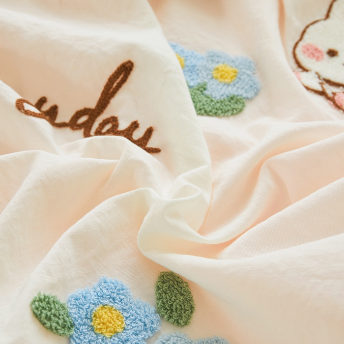 91家纺网 家纺一手货源 找家纺 易禾家纺 2024新款水洗亲肤棉毛巾绣四件套专版花型-幸福兔 幸福兔-奶黄粉