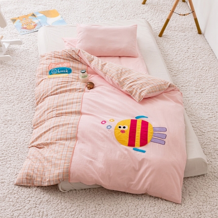 91家纺网 家纺一手货源 找家纺 （总）喜多兔儿童家纺 2023新款小心动幼儿园三件套