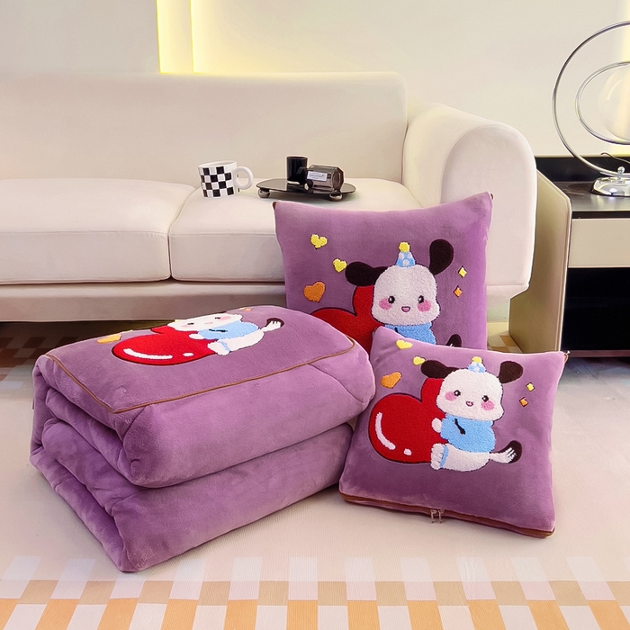 91家纺网 家纺一手货源 找家纺 阳光依佰 2023新款牛奶绒毛巾绣秋冬加厚抱枕被 紫色