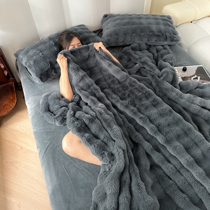 91家纺网 家纺一手货源 找家纺 （总）满座家居 2025新款托卡斯皮草毯托卡斯大兔毛绒毯