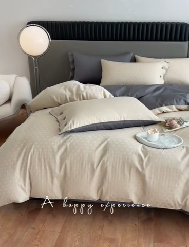 91家纺网 家纺一手货源 找家纺 慕色家纺 2023新款40全棉提花四叶草系列四件套 四叶草-米驼+中灰