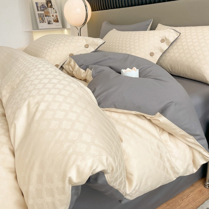 91家纺网 家纺一手货源 找家纺 慕色家纺 2023新款40全棉提花四叶草系列四件套 四叶草-米驼+中灰