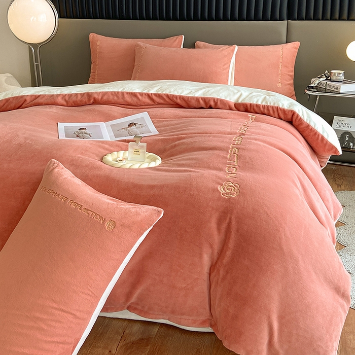 91家纺网 家纺一手货源 找家纺 澳梵 2023新款轻奢风牛奶绒刺绣四件套 爱玛橙