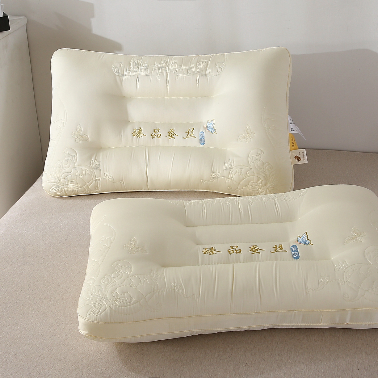 91家纺网 家纺一手货源 找家纺 天意美  2023新款护颈锥助眠臻品蚕丝乳胶枕头枕芯 48x74cm臻品蚕丝-白（一只）