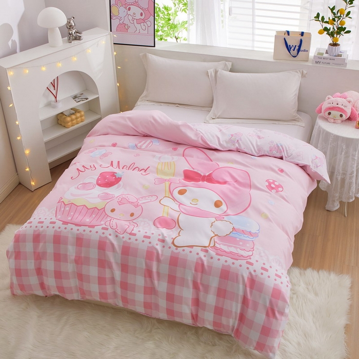 91家纺网 家纺一手货源 找家纺 蘭菲2023新款全棉印染三丽鸥全棉大版卡通四件套-被套 节日快乐