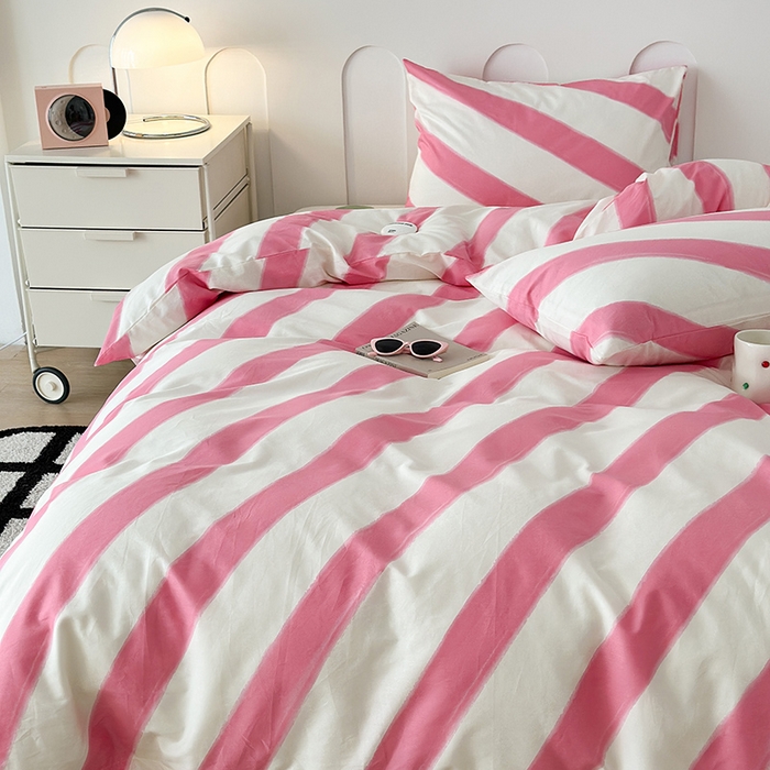 91家纺网 家纺一手货源 找家纺 昔可家纺 2023新款多巴胺少女风条纹全棉四件套 多巴胺粉条