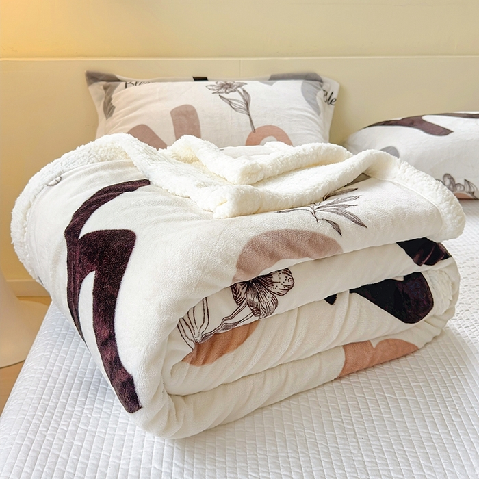 91家纺网 家纺一手货源 找家纺 沐慕 2023新款毛毯 简约字母