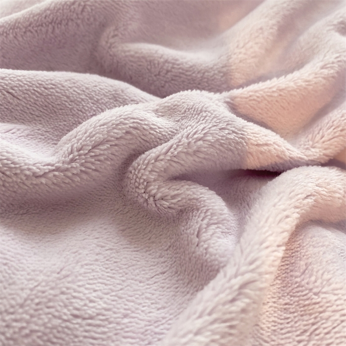 91家纺网 家纺一手货源 找家纺 总绒棉世家 2025新款-星戴兔（不要抱枕-10元)（控价标准188以上）牛奶绒贴布绣四件套