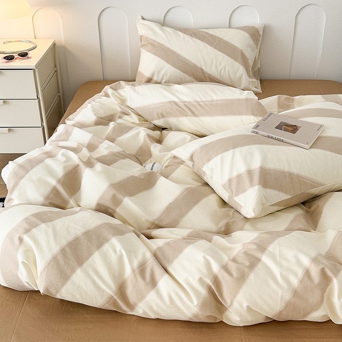 91家纺网 家纺一手货源 找家纺 昔可家纺 2023新款多巴胺少女风条纹全棉四件套 奶茶条