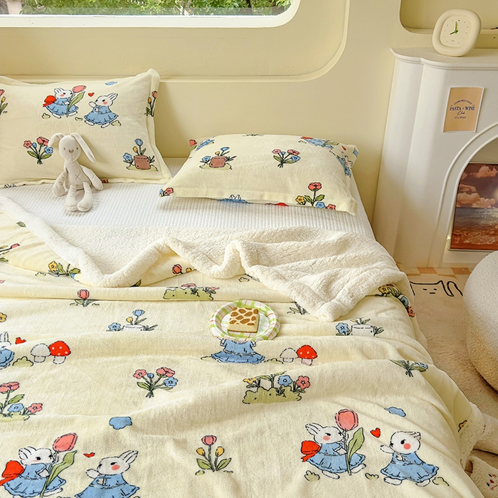 91家纺网 家纺一手货源 找家纺 沐慕 2023新款毛毯 花丛兔兔