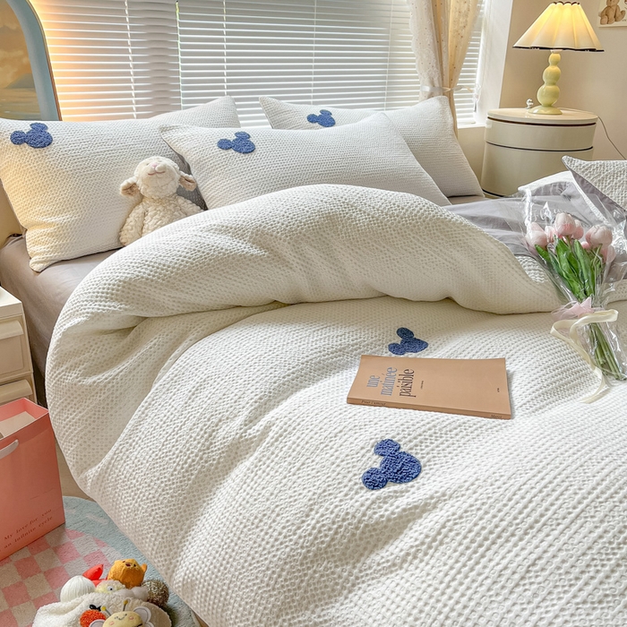 91家纺网 家纺一手货源 找家纺 慕尚2025华夫格全棉米奇毛巾绣四件套 米奇 白灰