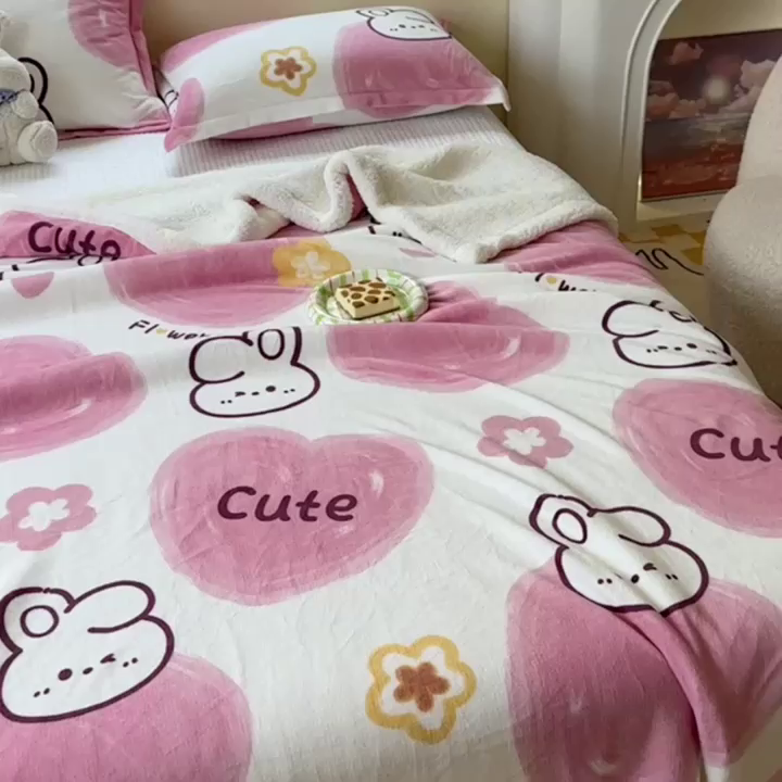 91家纺网 家纺一手货源 找家纺 沐慕 2023新款毛毯 爱心粉兔