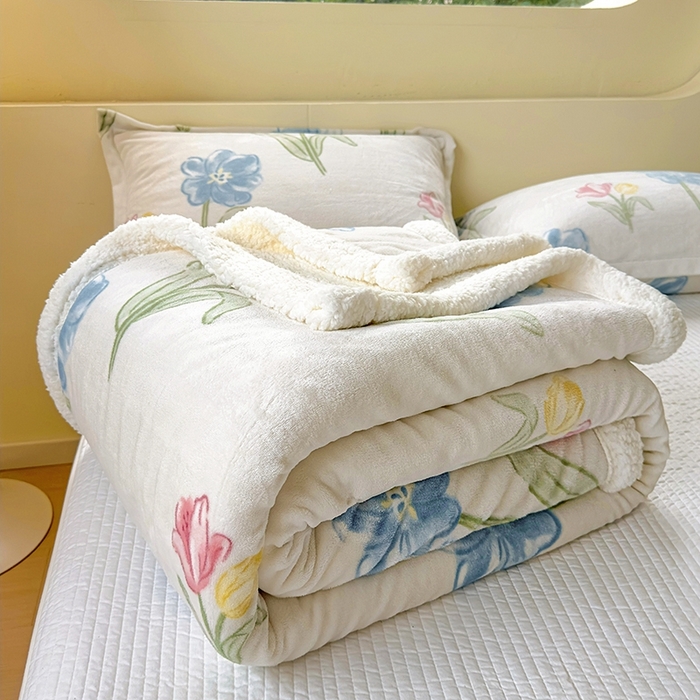 91家纺网 家纺一手货源 找家纺 沐慕 2023新款毛毯 蓝色花海