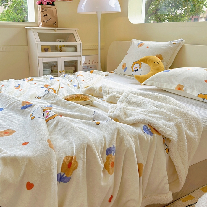 91家纺网 家纺一手货源 找家纺 沐慕 2023新款毛毯 萌萌鸭