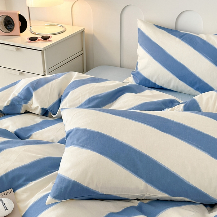 91家纺网 家纺一手货源 找家纺 昔可家纺 2023新款多巴胺少女风条纹全棉四件套 海盐蓝条