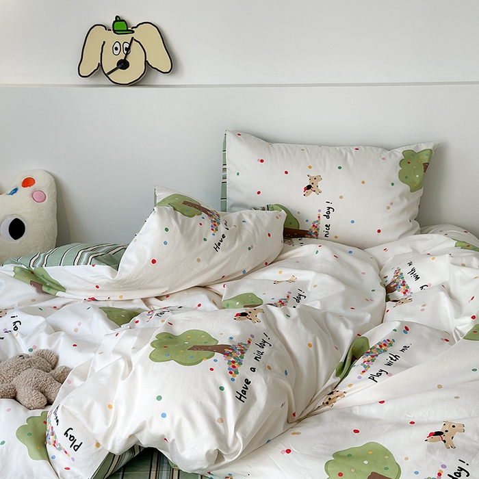 91家纺网 家纺一手货源 找家纺 昔可家纺 2023新款多巴胺卡通学生季全棉四件套 小树林与狗