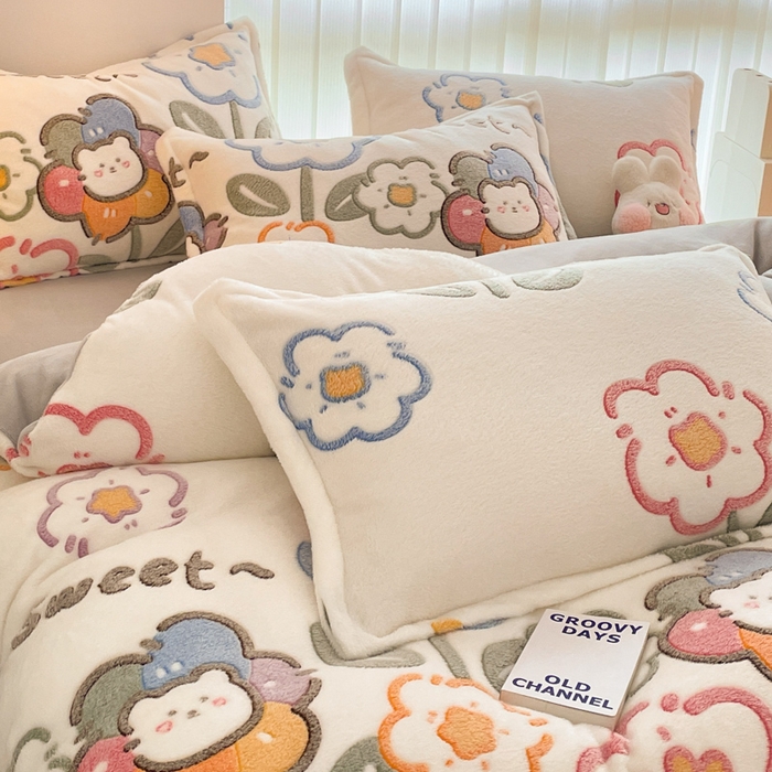 91家纺网 家纺一手货源 找家纺 同田家纺 2024秋冬新品雪花绒牛奶绒印花四件套 七彩家园