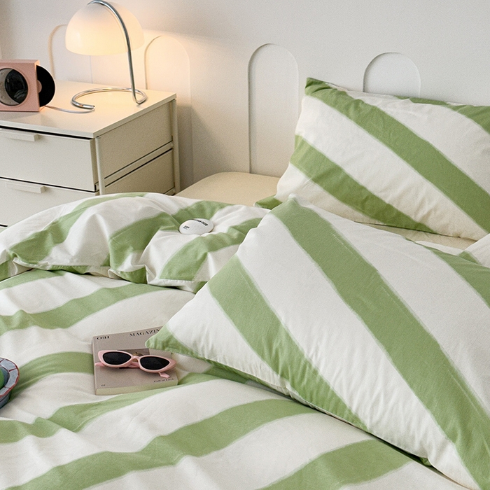 91家纺网 家纺一手货源 找家纺 昔可家纺 2023新款多巴胺少女风条纹全棉四件套 青柠绿条