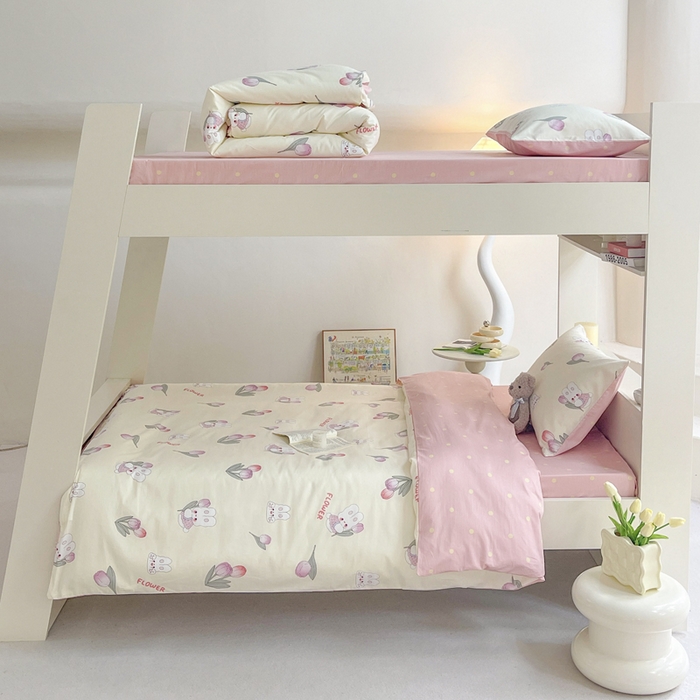 91家纺网 家纺一手货源 找家纺 昔可家纺 2023新款少女粉渐变色上下铺全棉四件套 软萌兔兔郁金