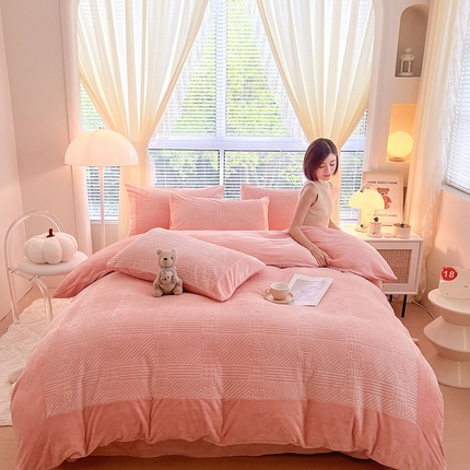 新月家纺（锦威郎） 2024新款秋冬230克海貂绒牛奶绒四件套-艾梵希 艾梵希- 粉