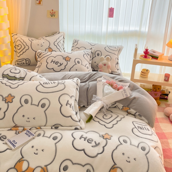 91家纺网 家纺一手货源 找家纺 同田家纺 2024秋冬新品雪花绒牛奶绒印花四件套 恐龙之家