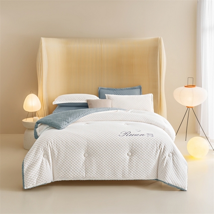 91家纺网 家纺一手货源 找家纺 换种生活 新款A类空气层大豆冬被系列 雅致灰