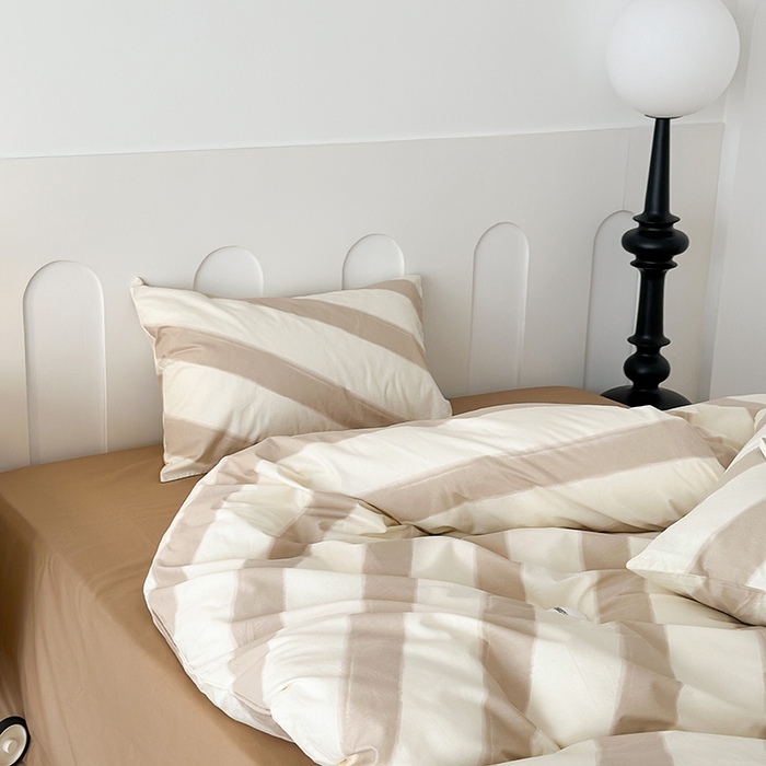 91家纺网 家纺一手货源 找家纺 昔可家纺 2023新款多巴胺少女风条纹全棉四件套 奶茶条