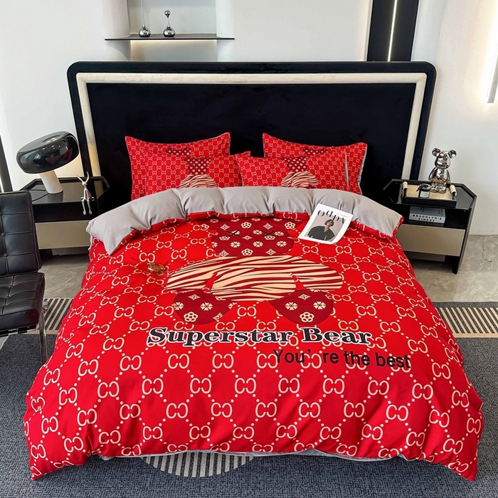 91家纺网 家纺一手货源 找家纺 色鬼布艺 2023新款加厚双面磨毛数码大版印花四件套 潮酷熊