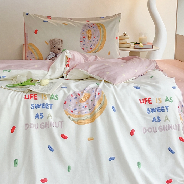 91家纺网 家纺一手货源 找家纺 昔可家纺 2023新款少女粉渐变色上下铺全棉四件套 可口甜甜圈