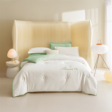 91家纺网 家纺一手货源 找家纺 换种生活 新款A类空气层大豆冬被系列 奶油绿