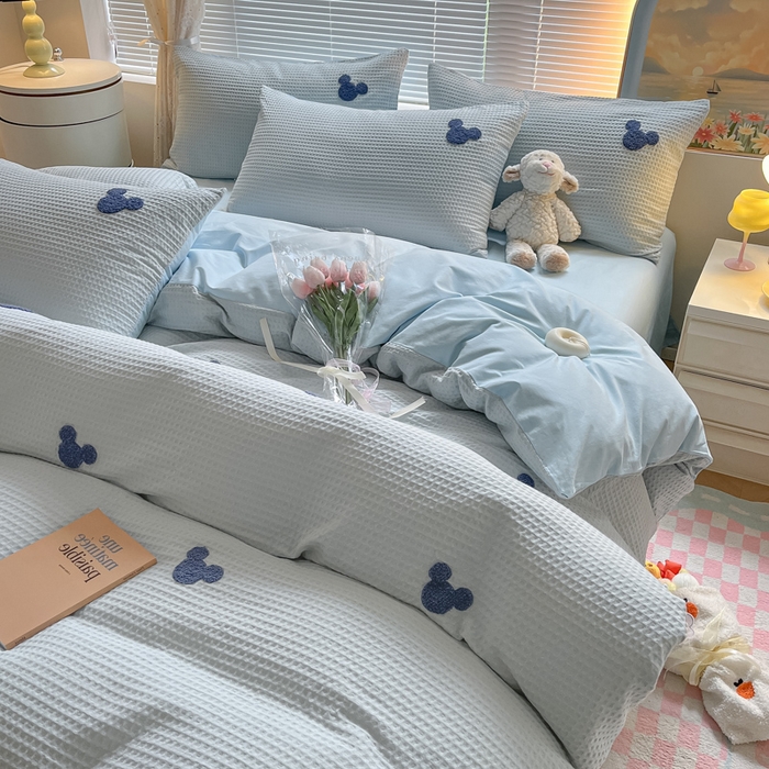 91家纺网 家纺一手货源 找家纺 慕尚2025华夫格全棉米奇毛巾绣四件套 米奇 天蓝