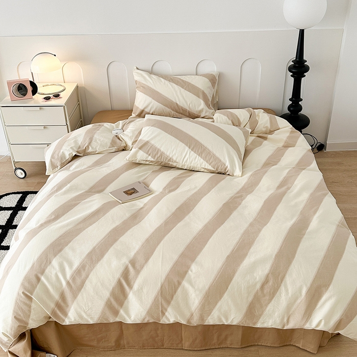 91家纺网 家纺一手货源 找家纺 昔可家纺 2023新款多巴胺少女风条纹全棉四件套 奶茶条