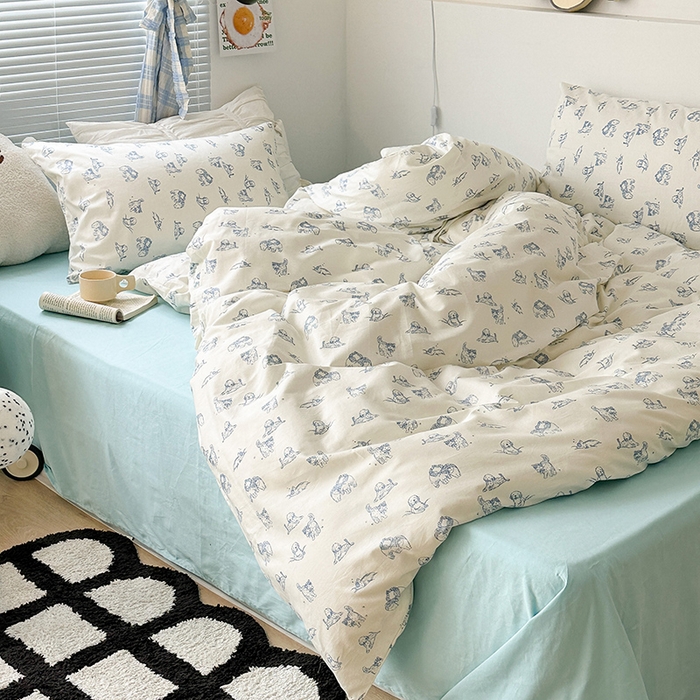 91家纺网 家纺一手货源 找家纺 昔可家纺 2023新款多巴胺卡通学生季全棉四件套 蓝色素描猫