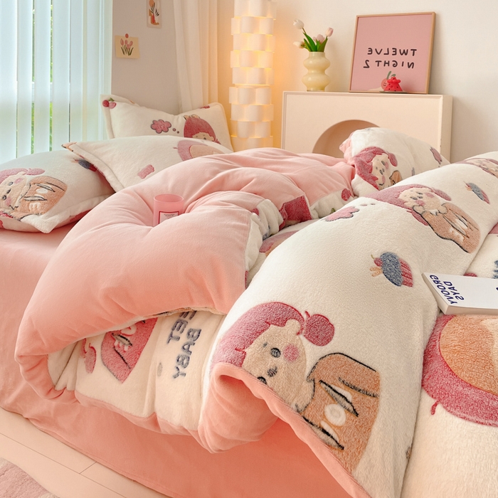 91家纺网 家纺一手货源 找家纺 同田家纺 2024秋冬新品雪花绒牛奶绒印花四件套 甜蜜女孩