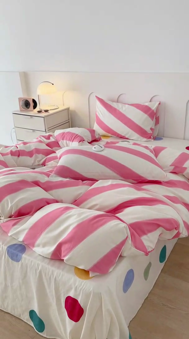 91家纺网 家纺一手货源 找家纺 （总）昔可家纺 2023新款多巴胺少女风条纹全棉四件套