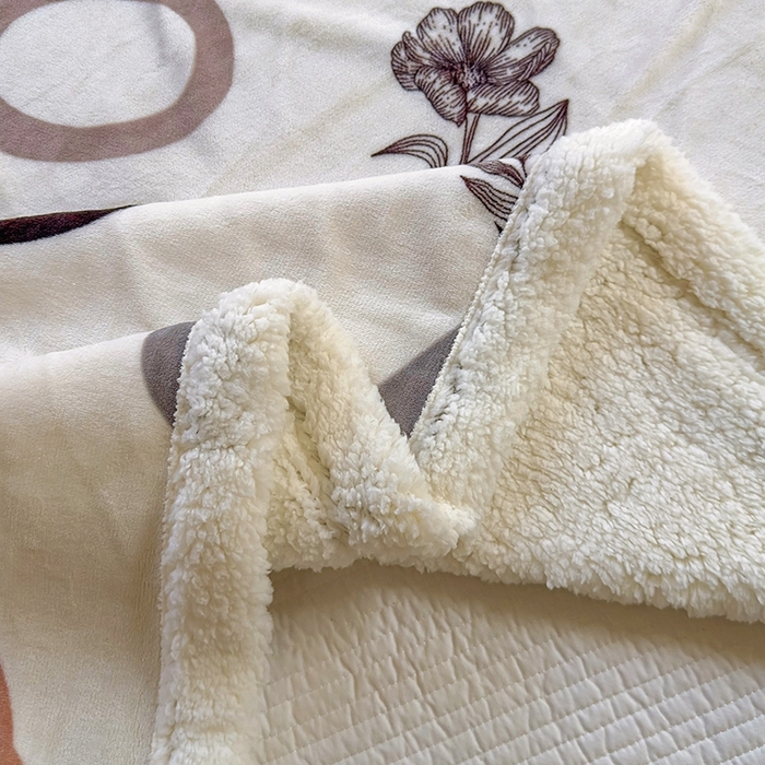 91家纺网 家纺一手货源 找家纺 沐慕 2023新款毛毯 简约字母