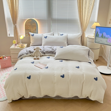 91家纺网 家纺一手货源 找家纺 慕尚2025华夫格全棉米奇毛巾绣四件套 米奇 白灰