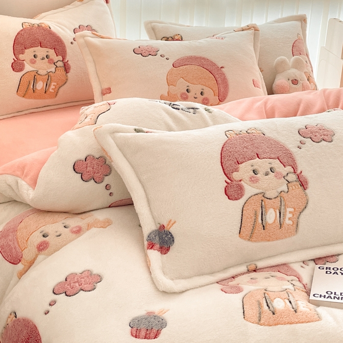 91家纺网 家纺一手货源 找家纺 同田家纺 2024秋冬新品雪花绒牛奶绒印花四件套 甜蜜女孩