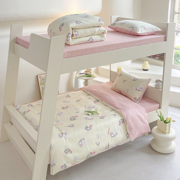 91家纺网 家纺一手货源 找家纺 昔可家纺 2023新款少女粉渐变色上下铺全棉四件套 软萌兔兔郁金