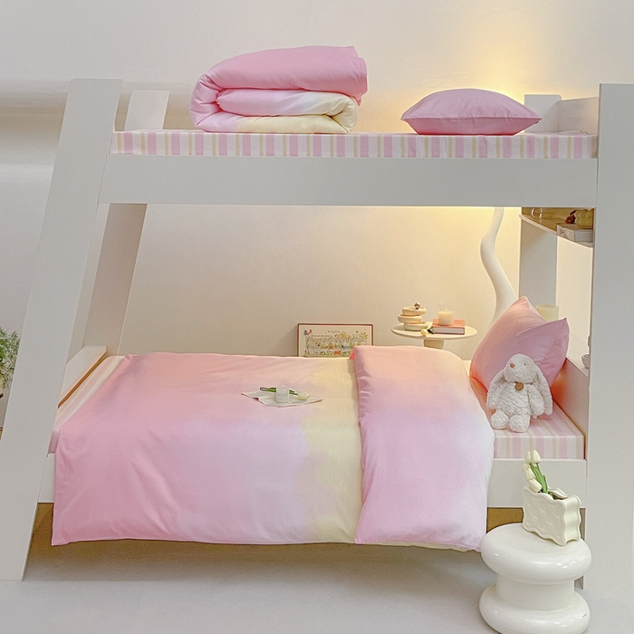 91家纺网 家纺一手货源 找家纺 昔可家纺 2023新款少女粉渐变色上下铺全棉四件套 粉雾少女