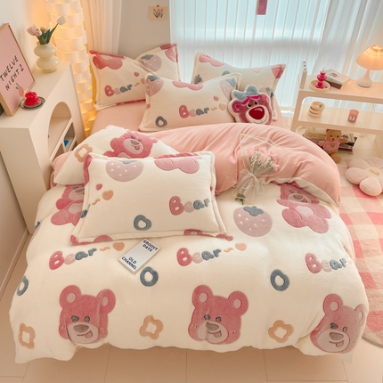 同田家纺 2024秋冬新品雪花绒牛奶绒印花四件套 粉色小熊