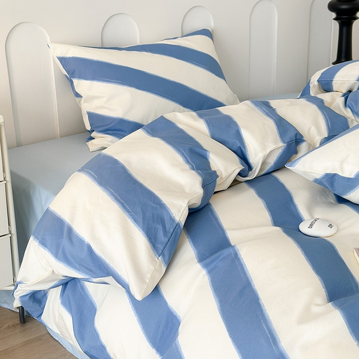 91家纺网 家纺一手货源 找家纺 昔可家纺 2023新款多巴胺少女风条纹全棉四件套 海盐蓝条